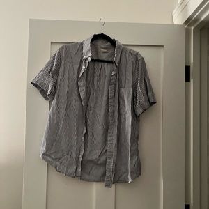 Everlane Short Sleeved Button up